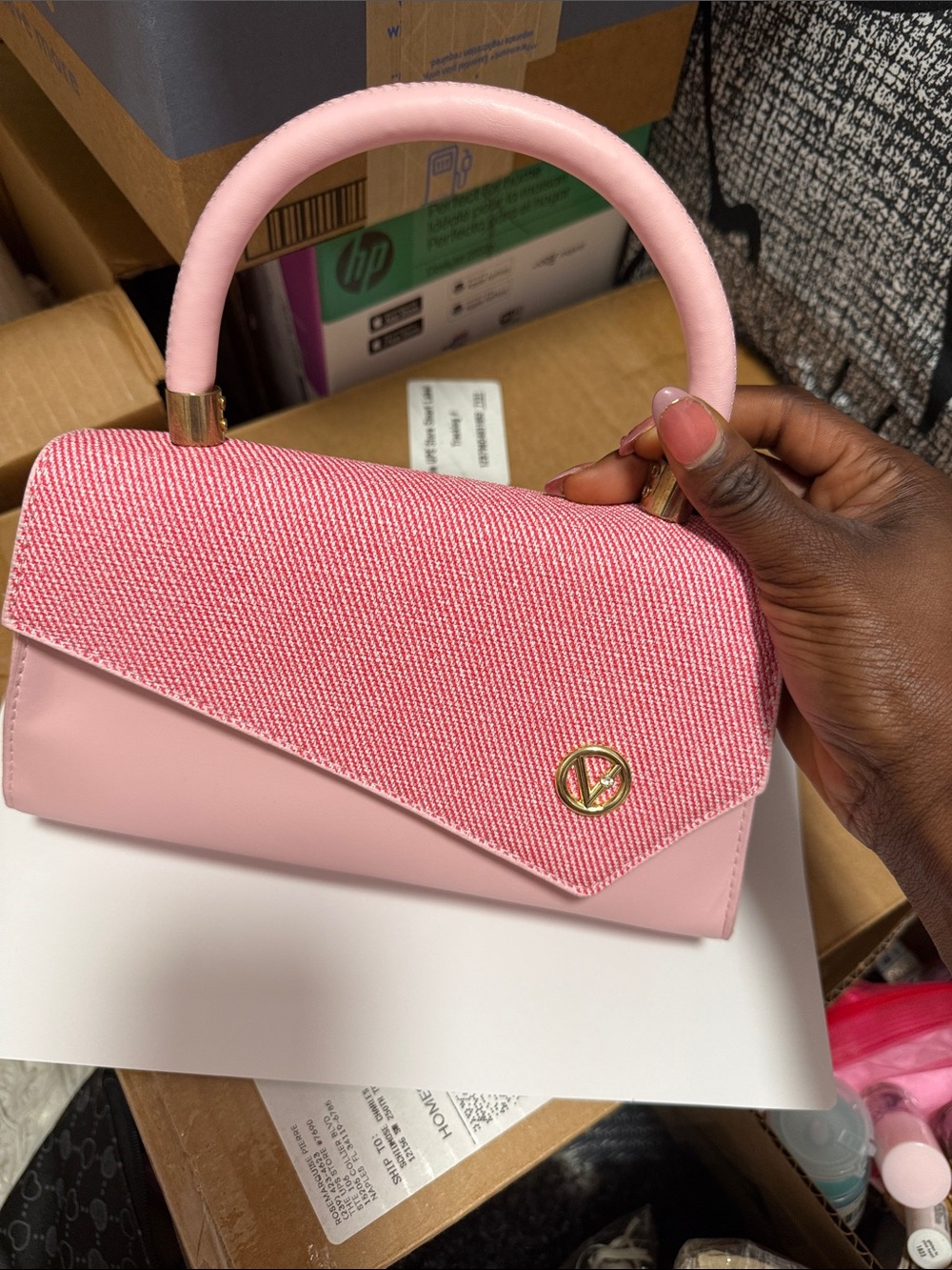 Elegant Pink Woven Top Handle Handbag – Gold Detail